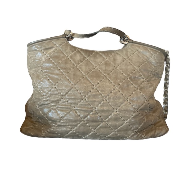 Chanel CC Sea Hit Tote Quilted Iridescent Calfskin Large - Picture 4 of 16